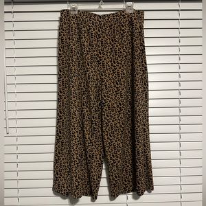 Banana Republic Wide Leg Crop Animal Print pants